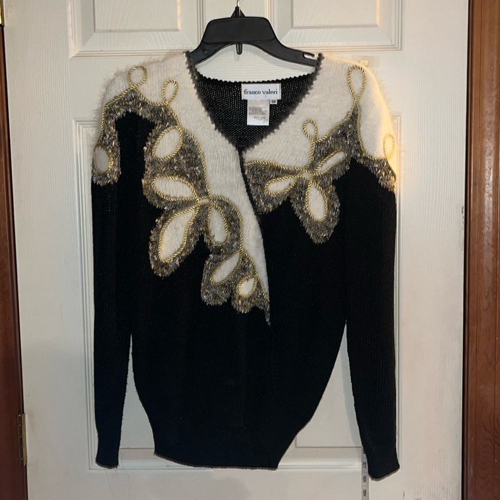 VTG-80’s-Franco Valeri-S-black/white/gold-Angora, V-neck, long sleeve, sweater.